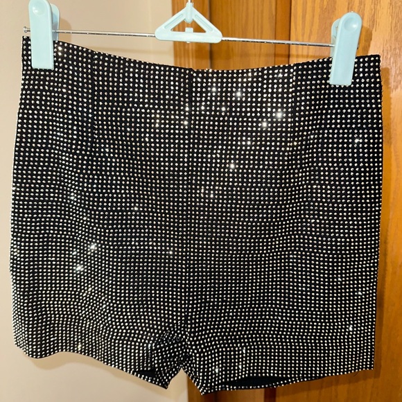 Viral Rhinestone Shorts - Picture 1 of 2